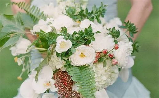 2025年10月13日结婚吉日查询 今日办婚礼好吗