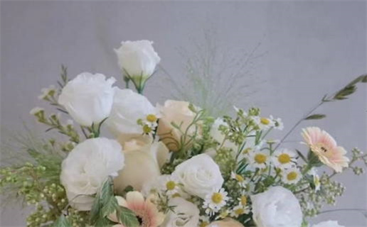 2025年农历六月初五结婚吉日查询 是办喜事好日子吗