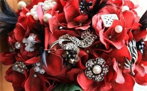 2025年农历七月十一结婚好吗 办婚礼吉利吗