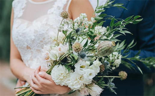 2025年农历四月十八结婚好不好 宜办婚礼吉日查询