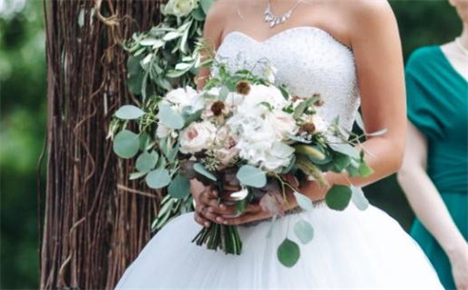 2026年07月04日结婚吉日查询 办喜事吉利吗