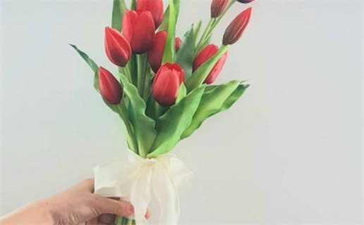 2025年农历十月廿四领证好吗 宜领证结婚吉日查询